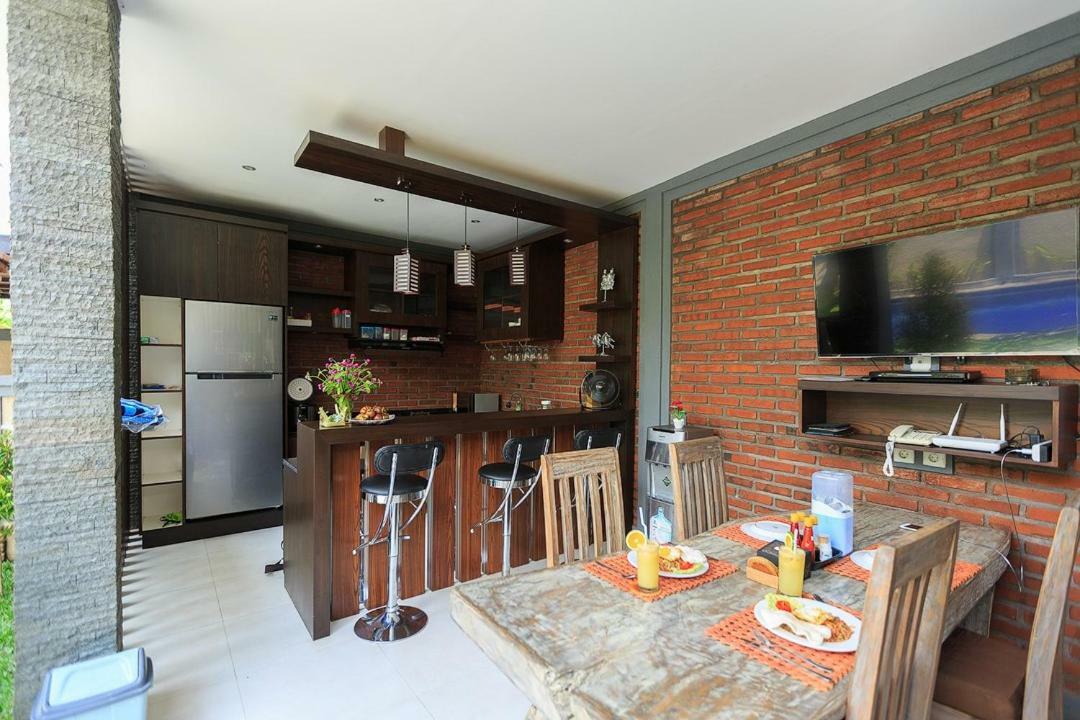 Villa Twin Lovina エクステリア 写真